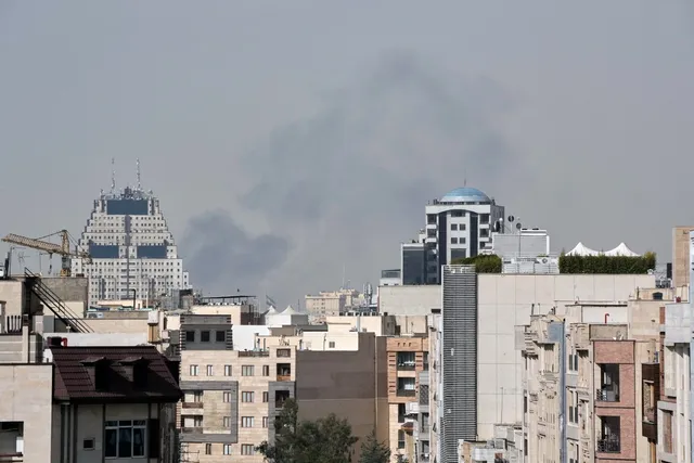 Nga, Israel và nhiều quốc gia lên tiếng về vụ tấn công Iran- Ảnh 1. Nga, Israel và nhiều quốc gia lên tiếng về vụ tấn công Iran- Ảnh 1.