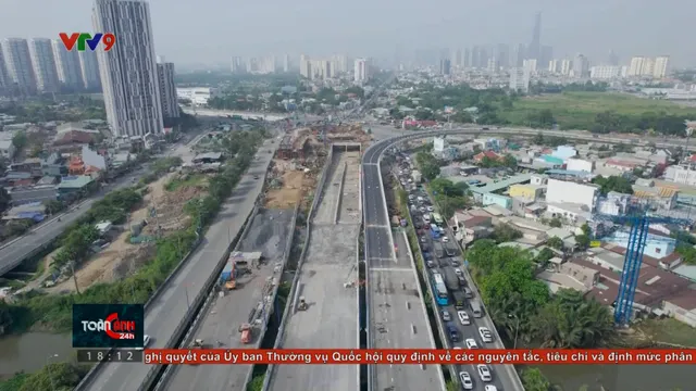 TP. Hồ Chí Minh với mục tiêu ăng trưởng trên 10%