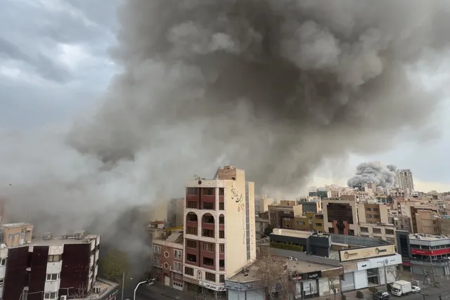 CẬP NHẬT Xung đột tại Trung Đông: Iran tuyên bố sẵn sàng cho một cuộc chiến tranh lâu dài - Ảnh 1.