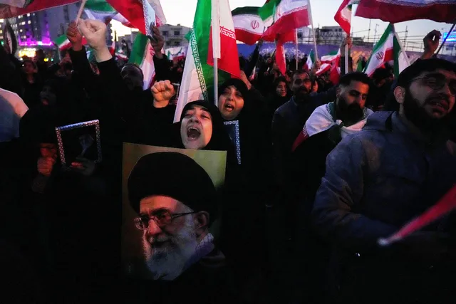 Thương vong gia tăng nghiêm trọng tại Iran, Israel và Lebanon do xung đột leo thang - Ảnh 1.
