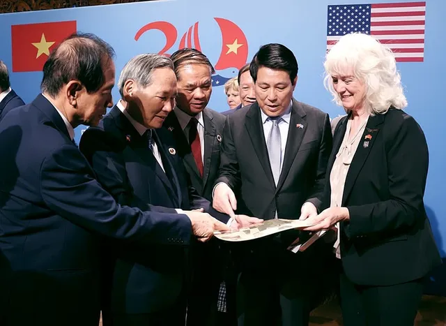 Unity, reconciliation, healing, and looking towards bright future - Ảnh 4.