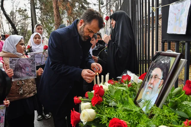 CẬP NHẬT Xung đột tại Trung Đông: Iran tổ chức quốc tang Đại giáo chủ Ali Khamenei - Ảnh 1.