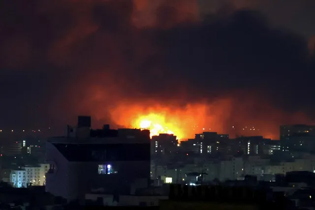 Hơn 1.300 dân thường tại Iran thiệt mạng trong xung đột với Mỹ và Israel- Ảnh 1. Hơn 1.300 dân thường tại Iran thiệt mạng trong xung đột với Mỹ và Israel- Ảnh 1.