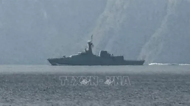 Iran bác thông tin đóng eo biển Hormuz - Ảnh 1.