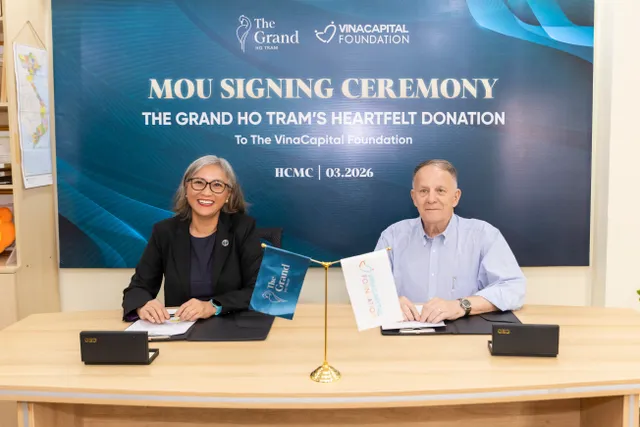 Implement healthcare and home construction for flood victims - Ảnh 1.