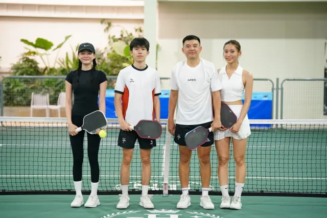 Giải pickleball với thể thức độc, lạ thu hút các cặp đôi nghệ sĩ và vận động viên nổi tiếng- Ảnh 5.