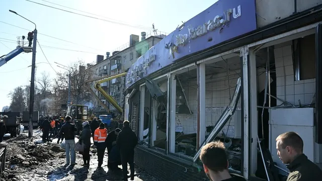 Nga cáo buộc Ukraine và Anh tấn công “khủng bố” vào thành phố biên giới - Ảnh 2.