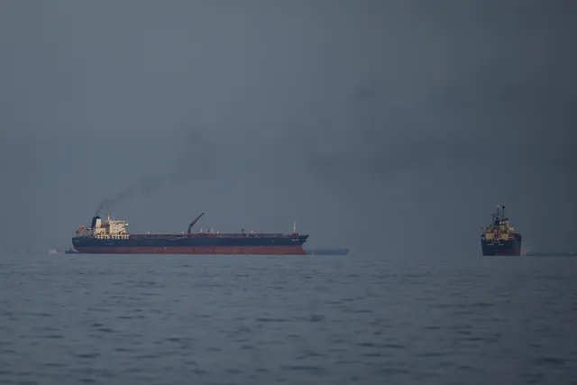 Xung đột ngày thứ 13: Iran tấn công cơ sở năng lượng khắp Trung Đông- Ảnh 4. Xung đột ngày thứ 13: Iran tấn công cơ sở năng lượng khắp Trung Đông- Ảnh 4.