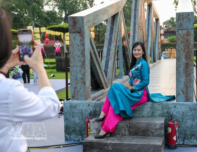 Hanoi tour operators adjust strategies amid Middle East tensions - Ảnh 1.