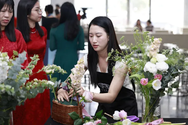 VTV Trade Union Hosts Activities to Celebrate   International Women’s Day (March 8) - Ảnh 4.