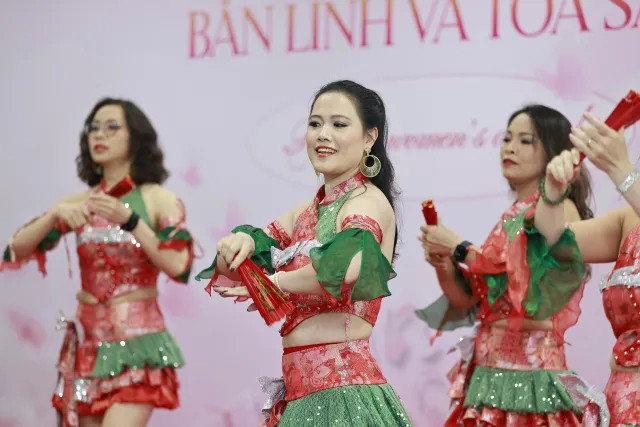 VTV Trade Union Hosts Activities to Celebrate   International Women’s Day (March 8) - Ảnh 12.