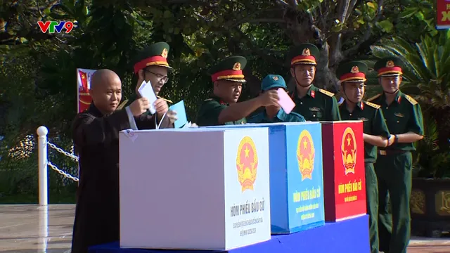 Cử tri bỏ phiếu tại đảo Trường Sa