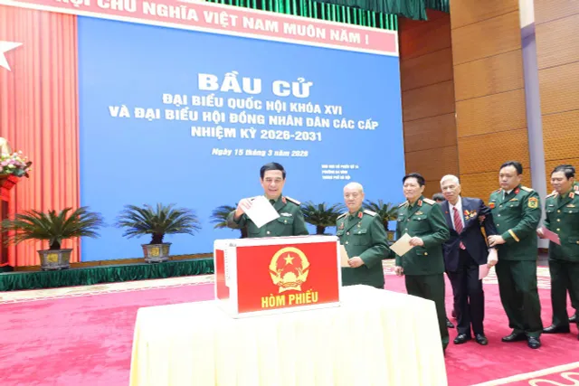 Cập nhật Ngày bầu cử 15/3: Cử tri cả nước bắt đầu tham gia bỏ phiếu - Ảnh 1.