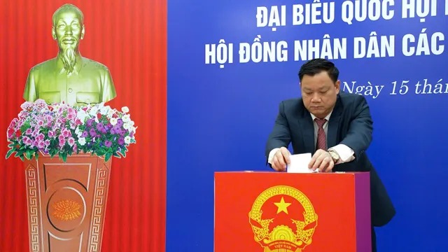 Cập nhật Ngày bầu cử 15/3: Cử tri cả nước bắt đầu tham gia bỏ phiếu - Ảnh 1.