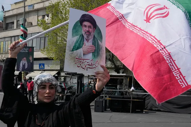 Những hình ảnh nhói lòng tại Iran, Israel và Lebanon khi xung đột bước sang tuần thứ 3- Ảnh 14. Những hình ảnh nhói lòng tại Iran, Israel và Lebanon khi xung đột bước sang tuần thứ 3- Ảnh 14.