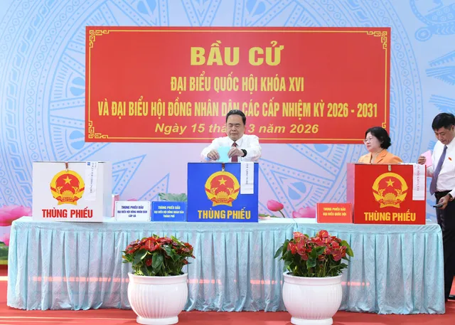 Cập nhật Ngày bầu cử 15/3: Cử tri cả nước bắt đầu tham gia bỏ phiếu - Ảnh 1.