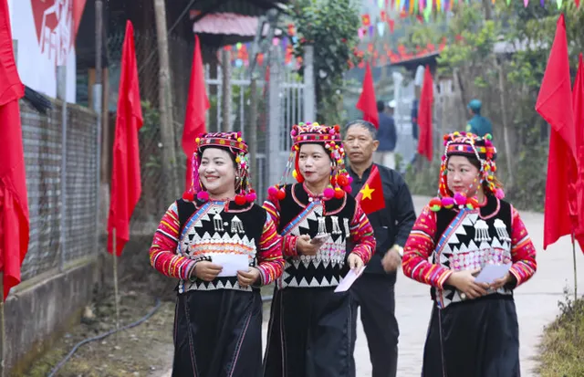 Election Day is a true national festival: NA Vice Chairwoman - Ảnh 1.