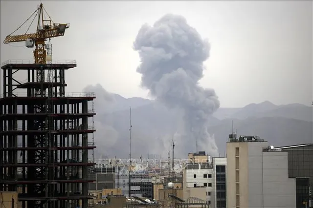 Mỹ - Israel và Iran gia tăng tấn công vào các cơ sở năng lượng- Ảnh 1. Mỹ - Israel và Iran gia tăng tấn công vào các cơ sở năng lượng- Ảnh 1.