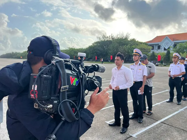 A Reporting Journey on Election Day in Truong Sa - Ảnh 2.