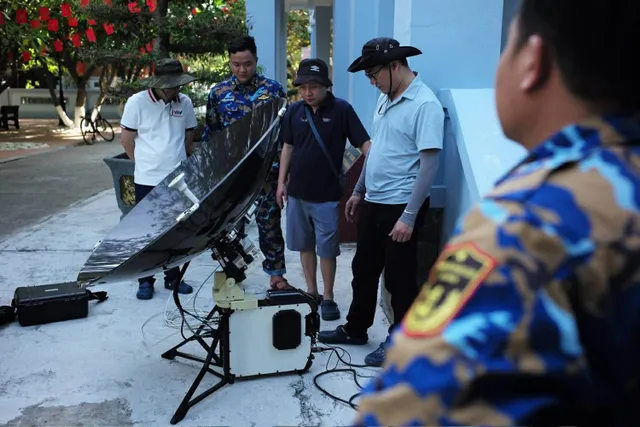 A Reporting Journey on Election Day in Truong Sa - Ảnh 6.