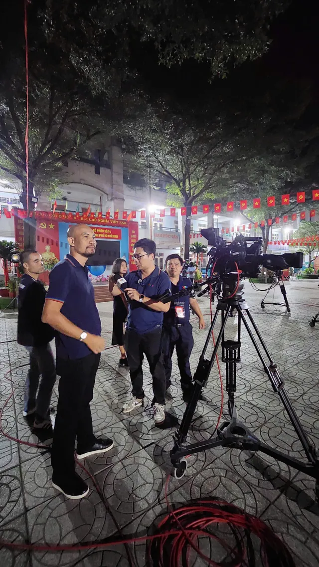 A Reporting Journey on Election Day in Truong Sa - Ảnh 22.