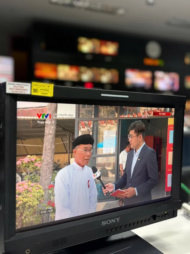 A Reporting Journey on Election Day in Truong Sa - Ảnh 25.