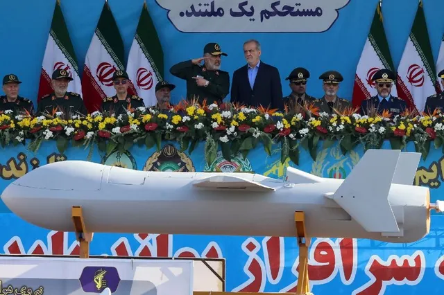 Năng lực quân sự và sức mạnh kho tên lửa của Iran - Ảnh 6.