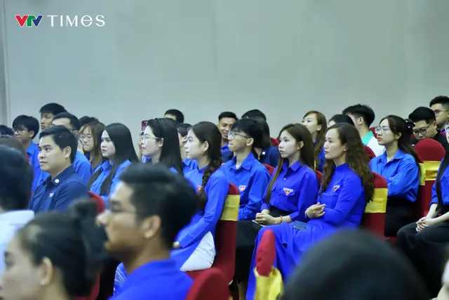 VTV chief  holds  dialogue with network  Youth Union Members - Ảnh 2.