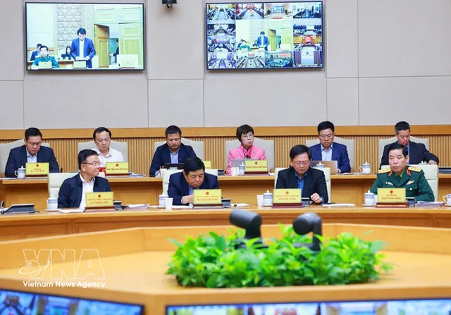 PM calls for proactive response plans to achieve development goals - Ảnh 1.