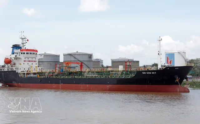 8 trillion VND advanced to petrol price stabilisation fund - Ảnh 1.