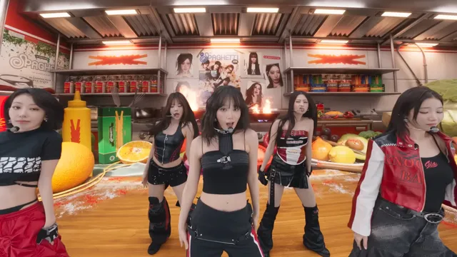 Hòa nhạc thực tế ảo: Xu hướng mới nâng tầm Kpop- Ảnh 4. Hòa nhạc thực tế ảo: Xu hướng mới nâng tầm Kpop- Ảnh 4.