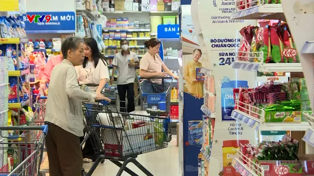 Giải bài toán chi tiêu từ những kệ hàng "chia sẻ"