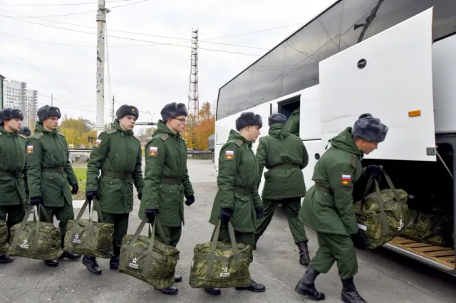Chiến sự Ukraine vẫn ở thế giằng co dù Nga tuyên bố kiểm soát hoàn toàn Lugansk- Ảnh 2. Chiến sự Ukraine vẫn ở thế giằng co dù Nga tuyên bố kiểm soát hoàn toàn Lugansk- Ảnh 2.