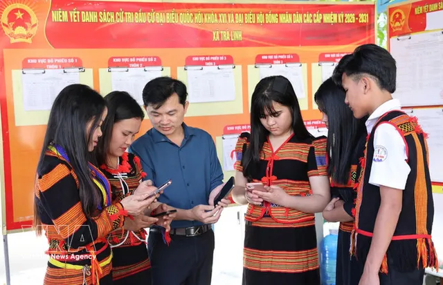 Party leadership key to ensuring State power belongs to people in election - Ảnh 2.