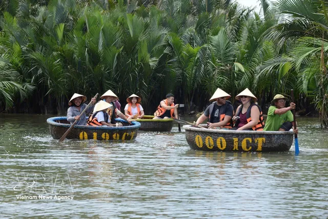 Vietnam serves 6.76 million foreign arrivals in Q1 - Ảnh 1.