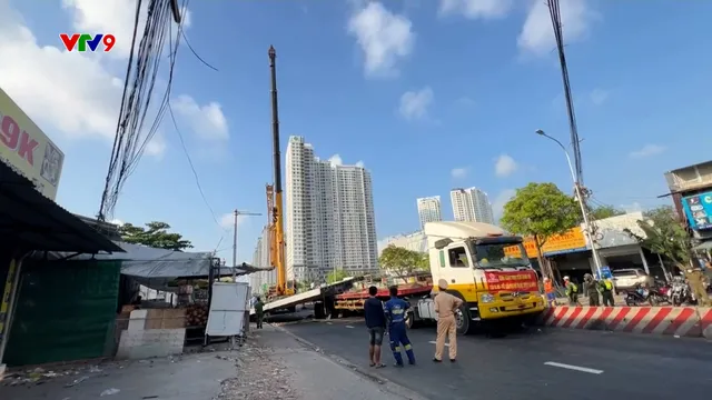 Cảnh báo nguy cơ tai nạn từ xe chở hàng trọng tải lớn