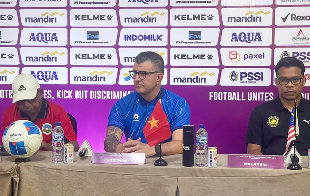 HLV Cristiano Roland: U17 Việt Nam không ngại "bảng tử thần", tự tin chinh phục giải Đông Nam Á- Ảnh 1. HLV Cristiano Roland: U17 Việt Nam không ngại "bảng tử thần", tự tin chinh phục giải Đông Nam Á- Ảnh 1.
