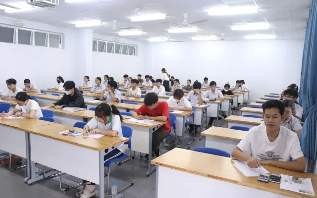 Chuẩn mới giảng viên đại học: Lần đầu đưa “liêm chính khoa học” thành tiêu chí bắt buộc
