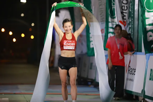 Tay Ho Half Marathon 2026: Trung Cường, Nguyễn Thị Oanh giành chức vô địch- Ảnh 5.