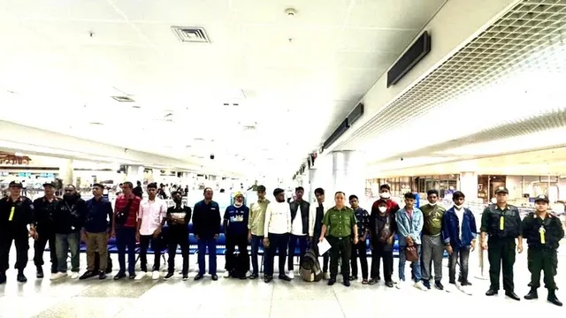 Trục xuất 47 người nước ngoài do vi phạm quy định cư trú tại Đồng Nai - Ảnh 1.