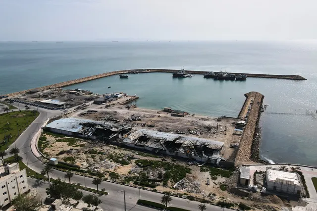 Iran lại đóng cửa eo biển Hormuz- Ảnh 1. Iran lại đóng cửa eo biển Hormuz- Ảnh 1.