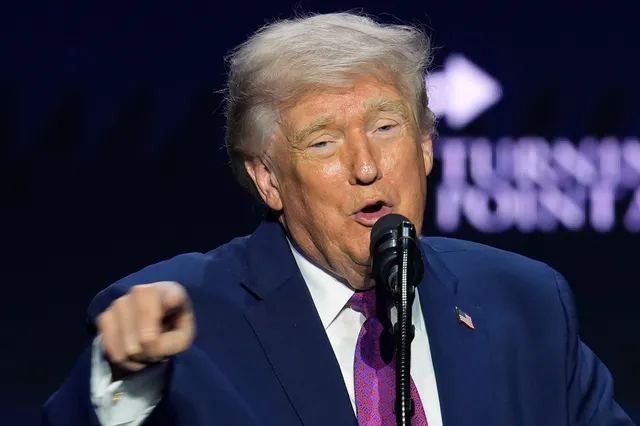 Tổng thống Trump ra lệnh công bố hồ sơ UFO - Ảnh 1.