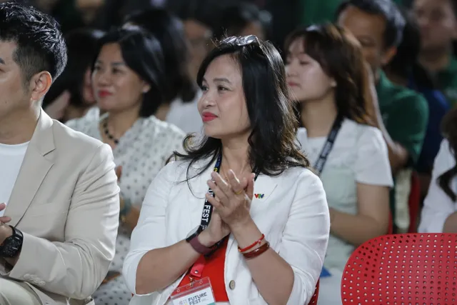 Buổi sáng 'truyền lửa' tại Future Fest 2026: Mở lối cho học sinh chọn đúng ngành nghề - Ảnh 2.