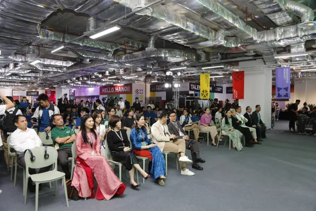 Buổi sáng 'truyền lửa' tại Future Fest 2026: Mở lối cho học sinh chọn đúng ngành nghề - Ảnh 3.