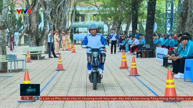 Học lái xe điện an toàn từ sân trường