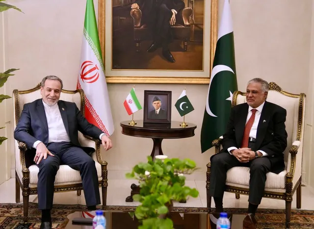 Ngoại trưởng Iran lên đường đến Pakistan, nêu trọng tâm mới trong đàm phán với Mỹ- Ảnh 1. Ngoại trưởng Iran lên đường đến Pakistan, nêu trọng tâm mới trong đàm phán với Mỹ- Ảnh 1.