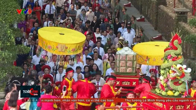 Người dân TP. Hồ Chí Minh hướng về quốc tổ