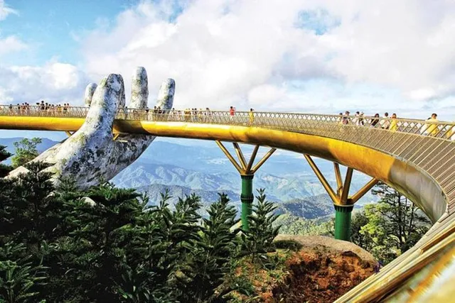 Where to travel for the upcoming april holiday - Ảnh 1.