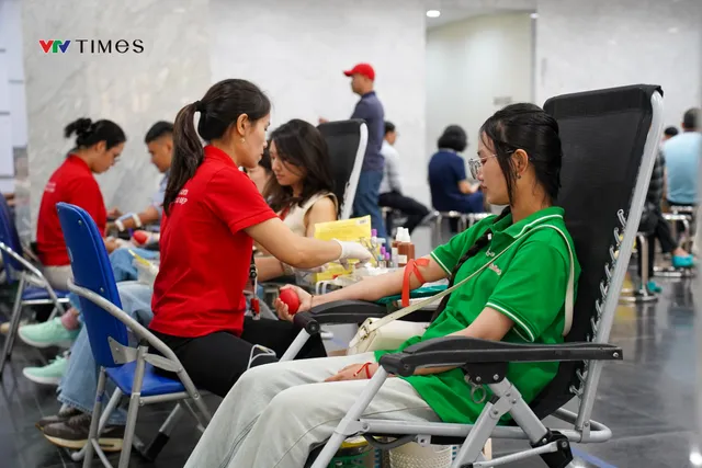 Spread  the Spirit of Sharing with Voluntary Blood Donation at VTV - Ảnh 9.