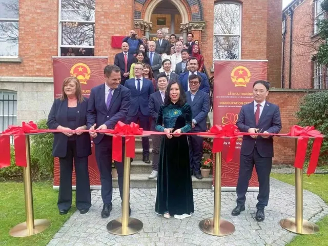 Vietnam–Ireland relations gain strong momentum after 30 years - Ảnh 1.